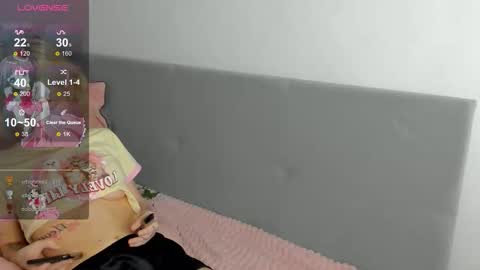 annymeow online show from November 23, 12:35 am