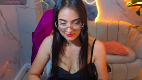 Live 1500am 2100pm COLOMBIAN HOUR online show from March 31, 8:53 pm