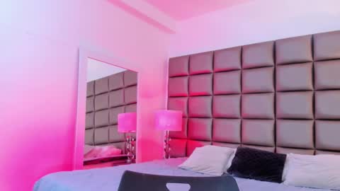    online show from January 3, 9:47 pm