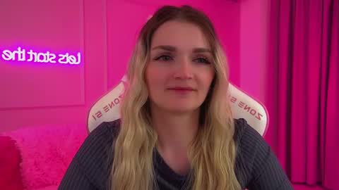 annyraii online show from February 7, 6:45 pm