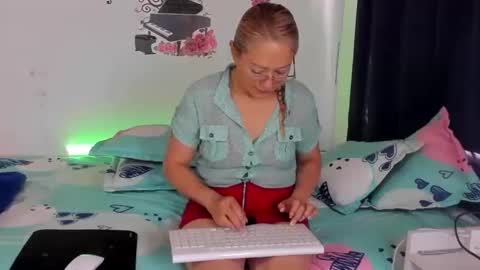 anthonela_mature_ online show from December 11, 6:52 pm