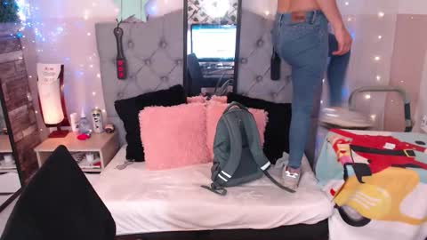 antolyh_c online show from February 4, 12:52 pm