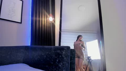 antonella__0 online show from May 23, 1:20 pm