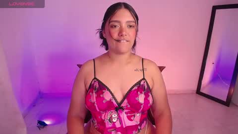 Snapshot of antonella_hot_x chatting on October 28, 12:16 am Antonella online show from October 28, 12:16 am