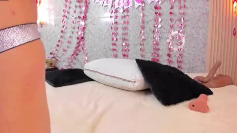 Anto online show from February 13, 9:38 pm