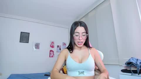 antonellagoddess online show from February 3, 8:46 pm