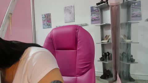 ANTONELLA online show from December 3, 11:56 am