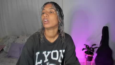 Sarah online show from October 27, 12:01 pm