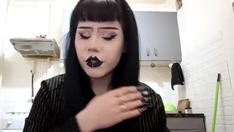 Antonia online show from February 20, 2:51 pm