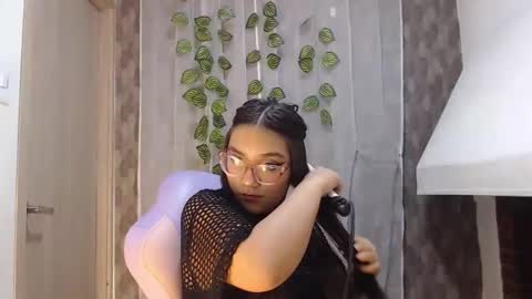 anyeladondecm101 online show from April 18, 7:58 pm