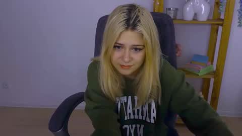 ApheliaStar online show from October 28, 4:35 pm