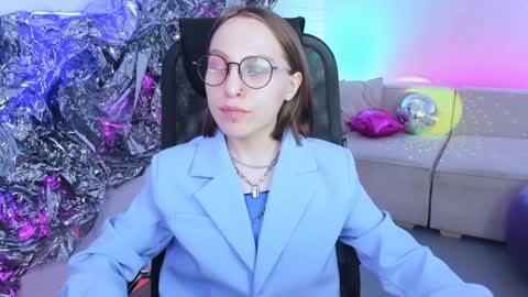 APHEX QUEEN online show from January 26, 1:15 pm