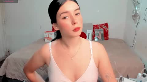 aprettyface1 online show from May 14, 11:32 pm