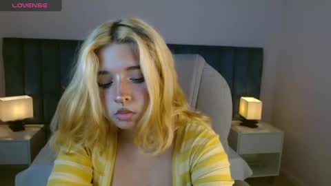 Snapshot of april__bunny chatting on February 3, 8:13 pm April Bunny online show from February 3, 8:13 pm