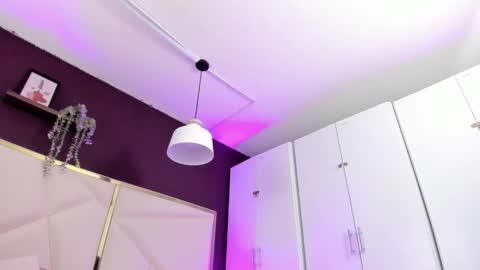 April online show from March 4, 11:28 am