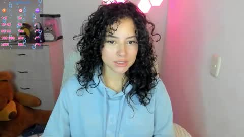 aqua emilly online show from February 11, 11:50 pm