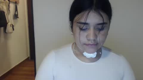 Snapshot of aralynmielle chatting on October 19, 8:16 am Aralyn  online show from October 19, 8:16 am