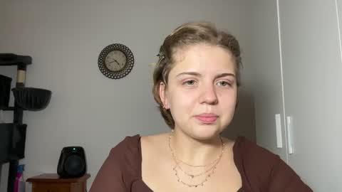 ari_crystal online show from February 5, 2:42 pm