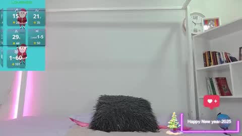    online show from December 18, 8:35 pm