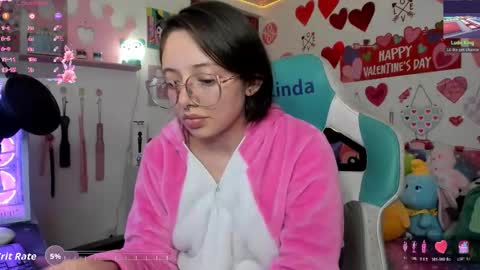 Linda online show from February 24, 2:33 am