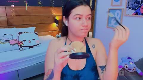 Ari  online show from April 18, 7:58 pm