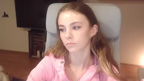 AriaCreazy online show from October 29, 9:28 pm