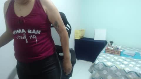 ...Ariana... online show from February 20, 5:25 pm