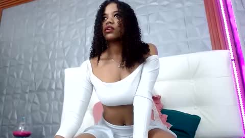 arianna_rochel online show from November 2, 5:49 pm