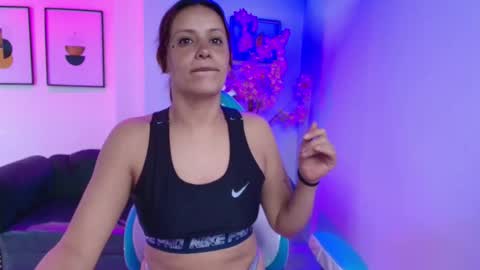 arianna_sweeet online show from March 31, 3:39 am