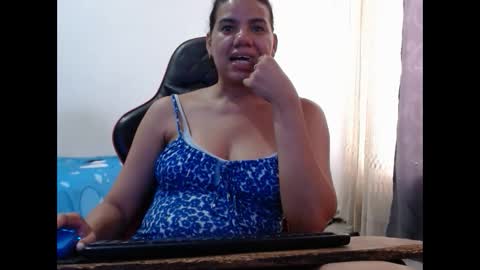 ariannaloovel online show from February 13, 4:28 pm