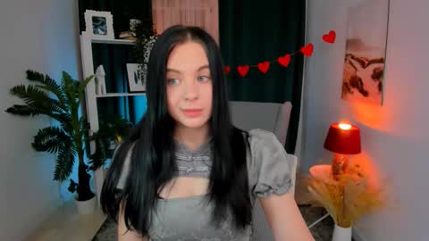 Aria online show from February 18, 1:43 pm