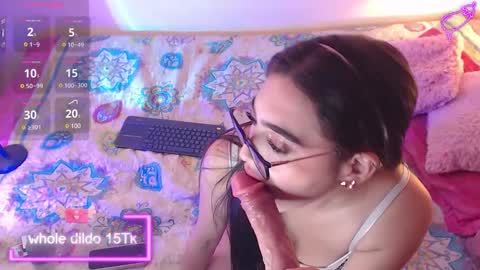 Snapshot of arii_vega chatting on December 21, 9:58 pm ARII VEGA online show from December 21, 9:58 pm