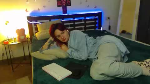 Ari online show from November 8, 1:10 am