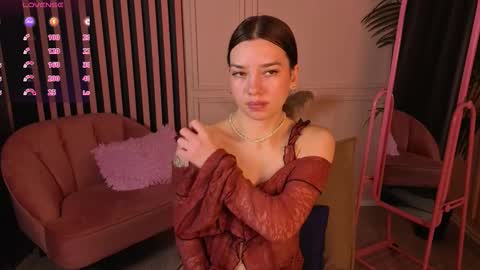 Ariela online show from December 19, 1:47 pm