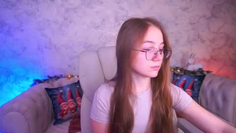 arrinawair online show from December 22, 8:39 am