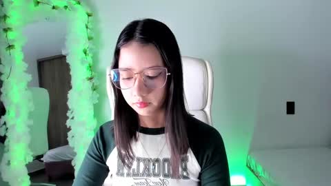 Lia Rose online show from March 2, 1:47 am