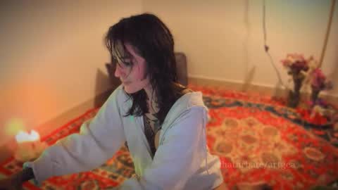 Linda  independent model artgeea online show from October 30, 1:08 am