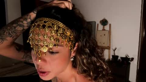 isis online show from April 22, 10:51 pm