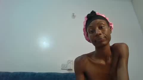 artmilk online show from February 18, 11:04 pm