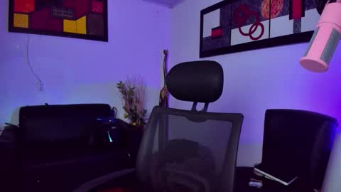 Arya Miller online show from November 12, 1:47 am