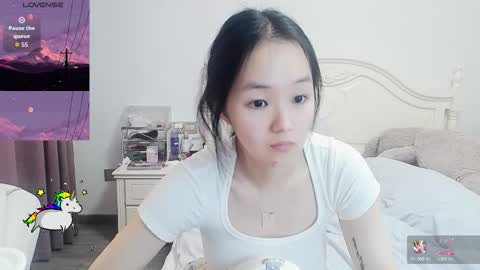 Lily online show from March 11, 5:33 am