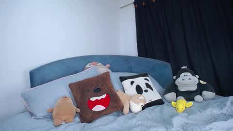  Aschly  online show from January 8, 1:31 am