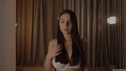 Call me Ann online show from January 12, 7:53 pm