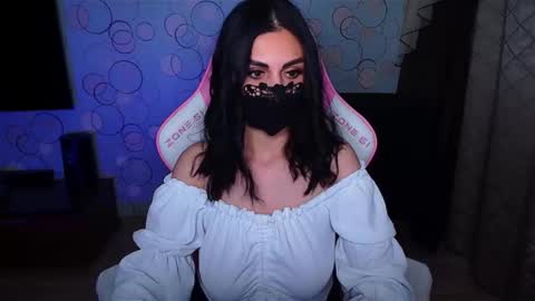   Yasmina   online show from December 17, 4:05 am