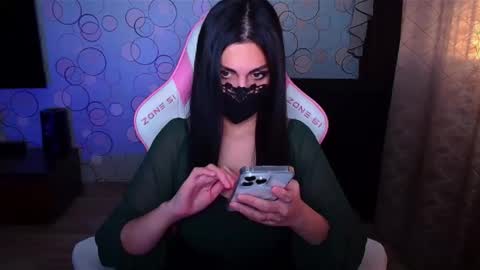   Yasmina   online show from November 17, 4:46 am