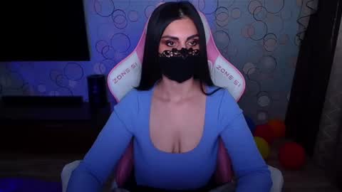   Yasmina   online show from April 11, 8:07 am