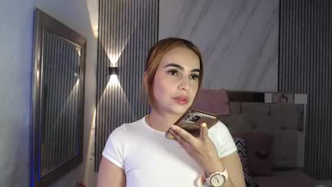 ashley__tylor online show from December 4, 2:14 am