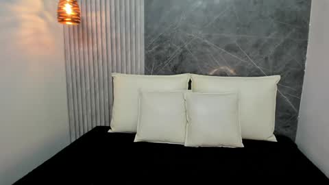 ashley_miller26 online show from January 24, 9:47 pm
