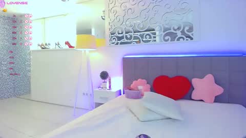 AshleyJonse online show from September 14, 5:16 am