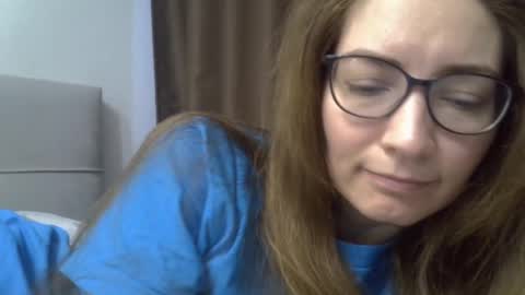 Ashley online show from February 9, 6:37 am